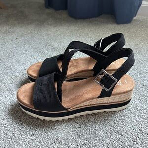 Toms Strap Sandals